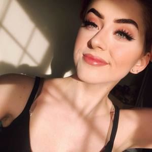 Meet your Posher, Jade